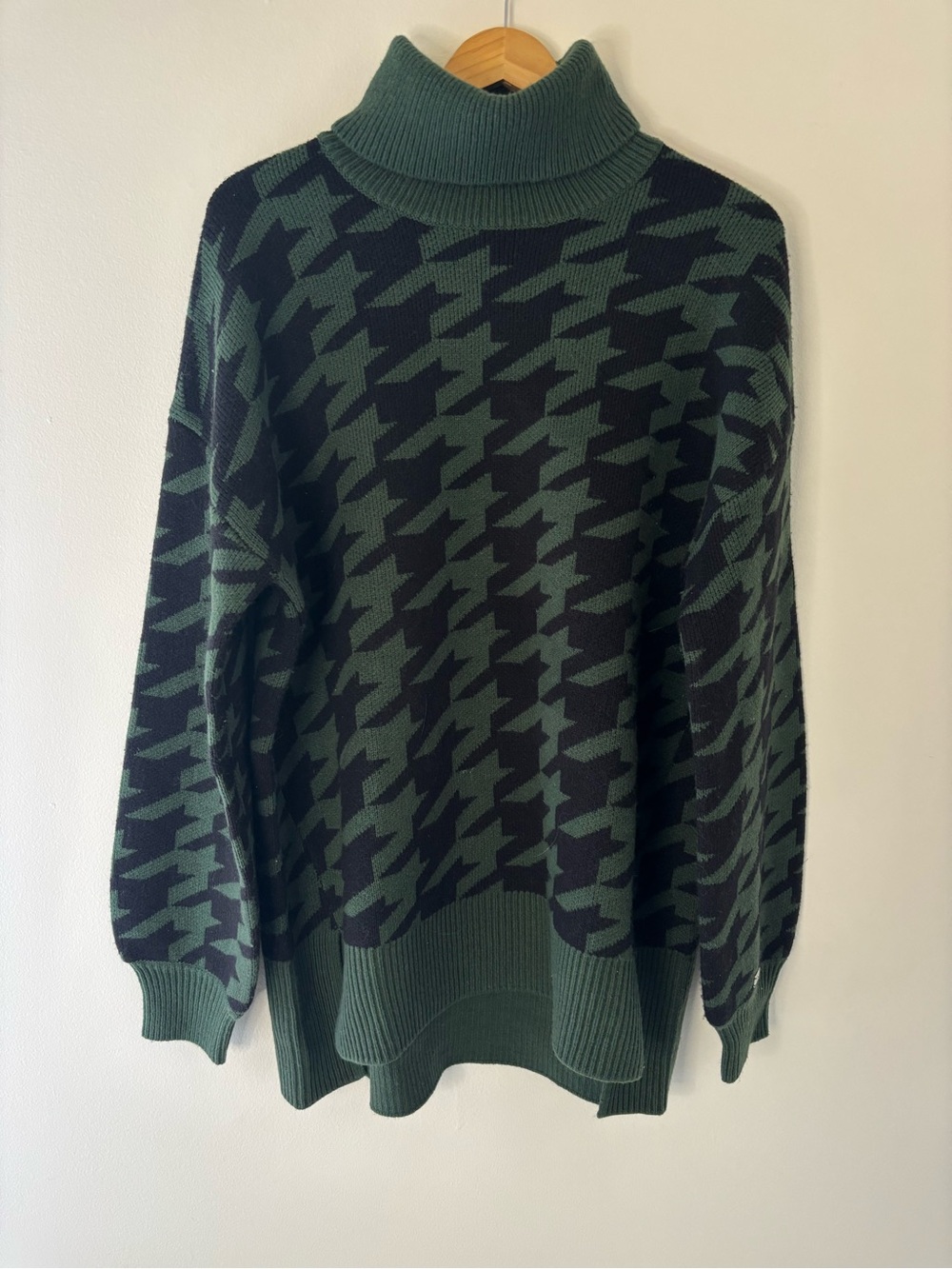Soia & Kyo houndstooth turtleneck wool-blend sweater